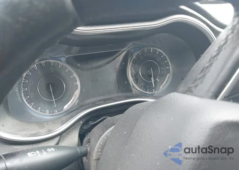 2016 Chrysler 200 Limited z USA, uszkodzony, nr VIN 1C3CCCAB3GN131981